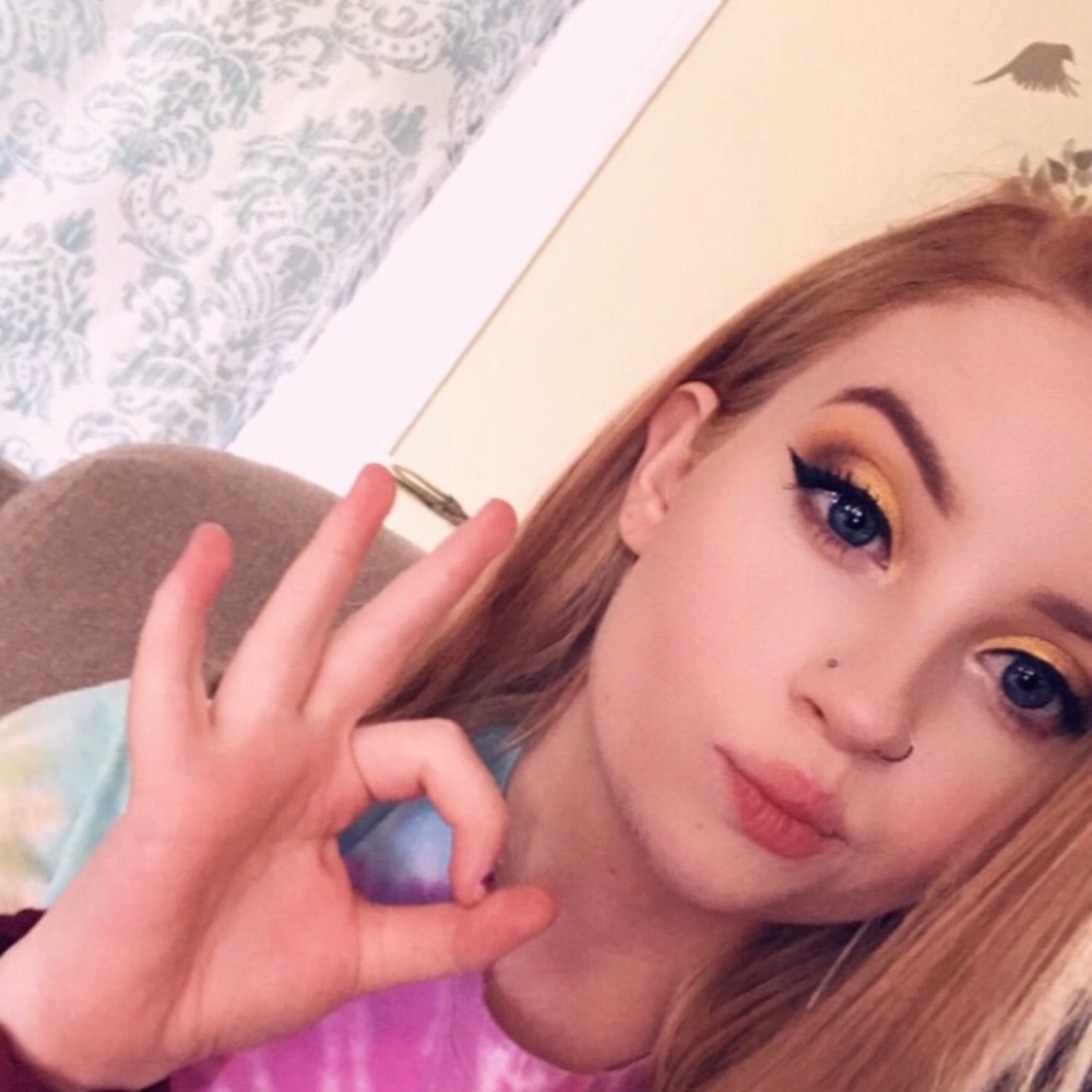 Meet your Posher, Elisa